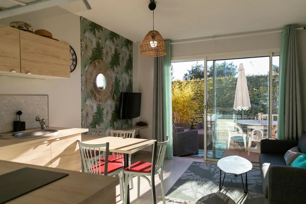 A 500 M Bord De Mer Giens Hyeres Apartment