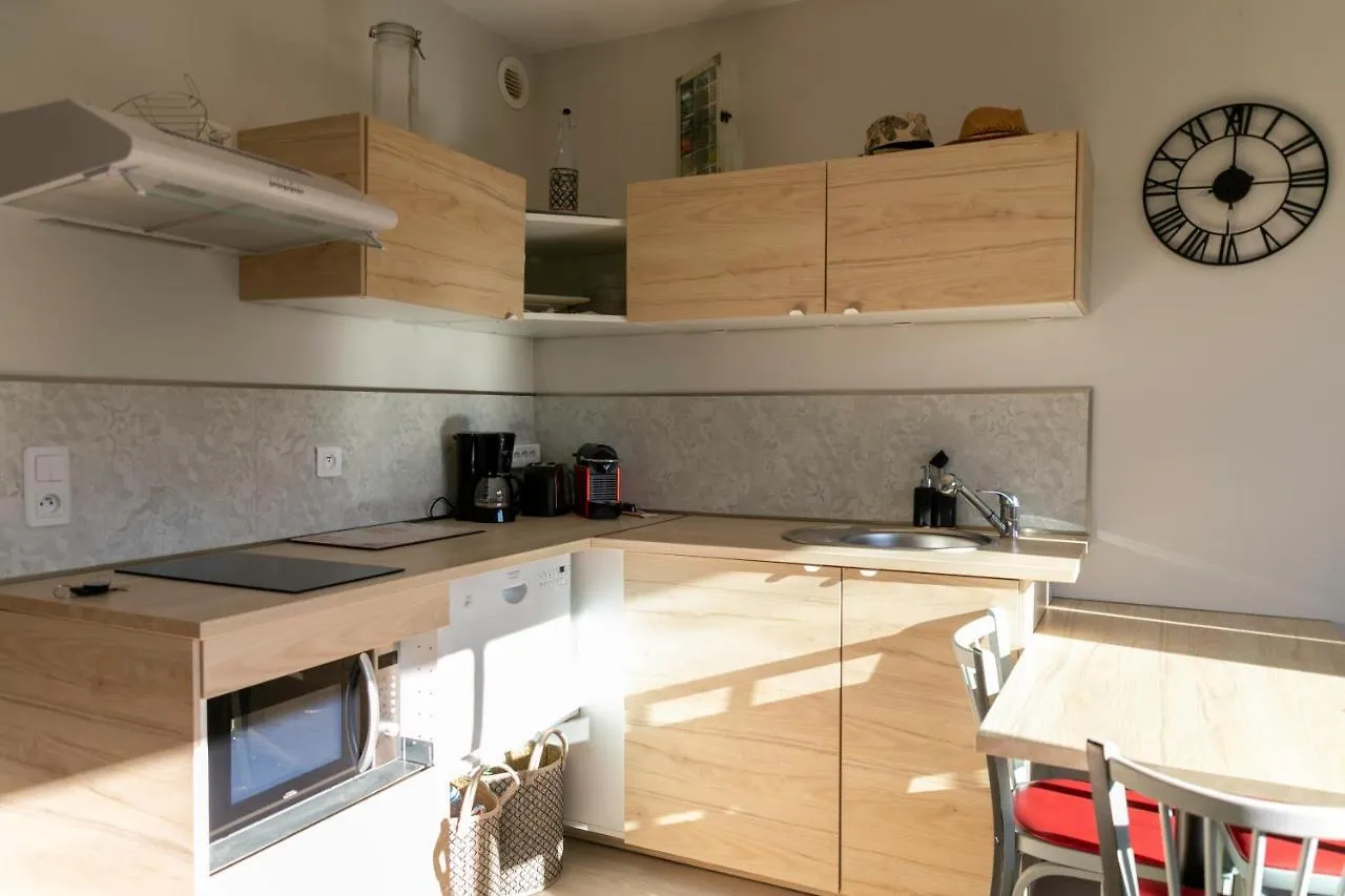 Apartment A 500 M Bord De Mer Giens Hyeres France